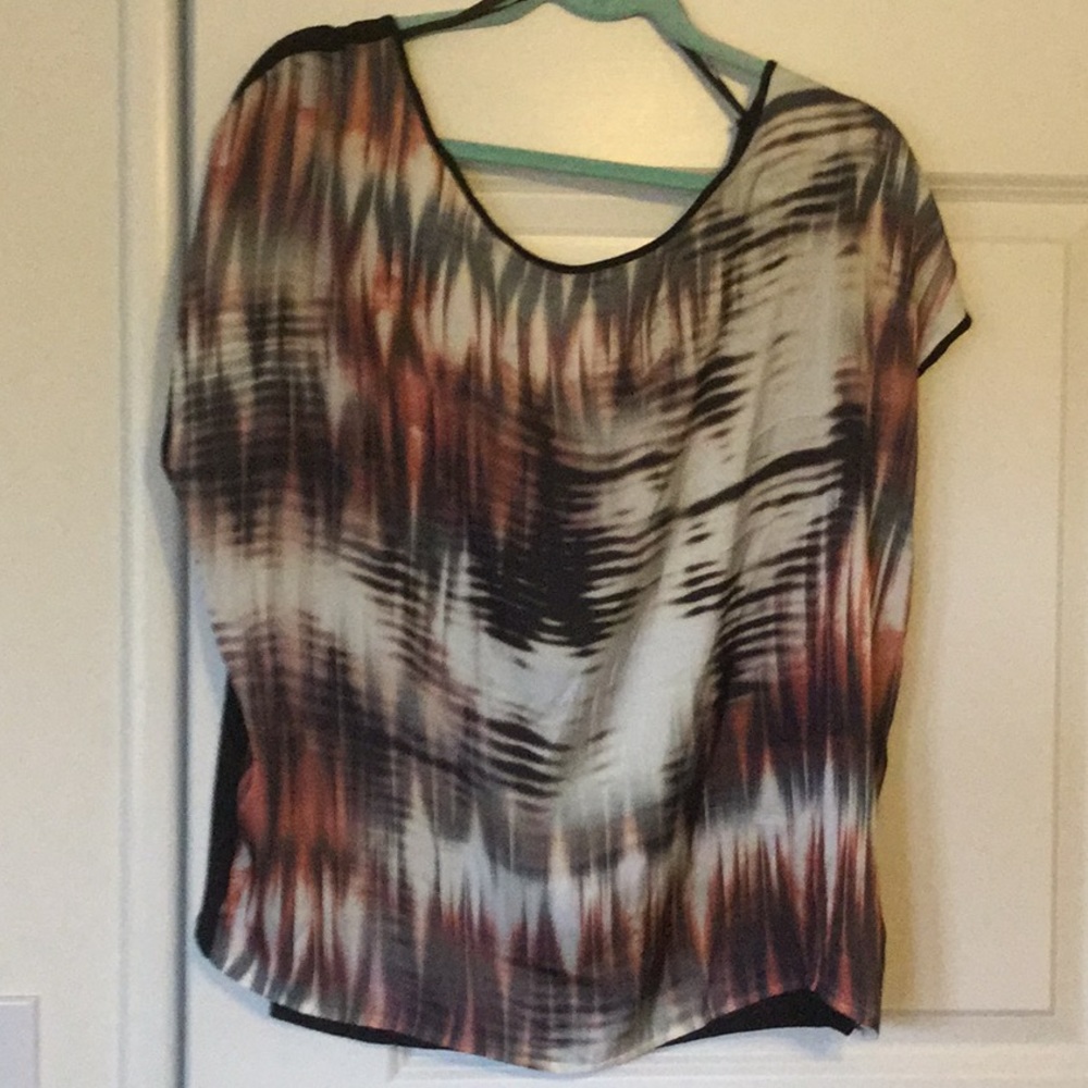 Gilded silky top